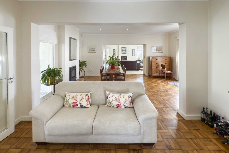 4 Bedroom Property for Sale in Claremont Western Cape